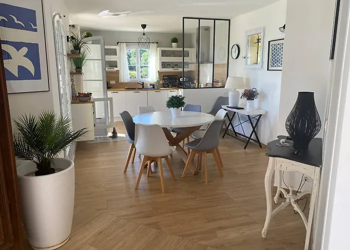 8 Pers., Vue Baie St Tropez - Fr-1-768-134