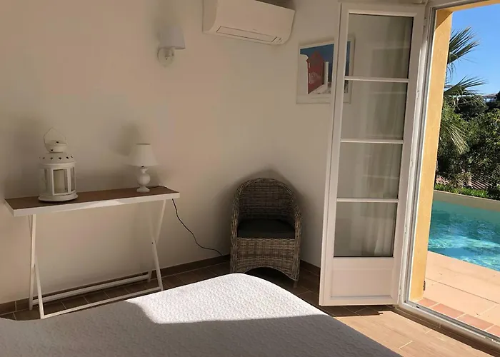 8 Pers., Vue Baie St Tropez - Fr-1-768-134 فيلة