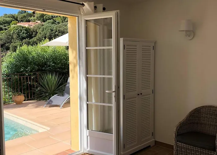 8 Pers., Vue Baie St Tropez - Fr-1-768-134